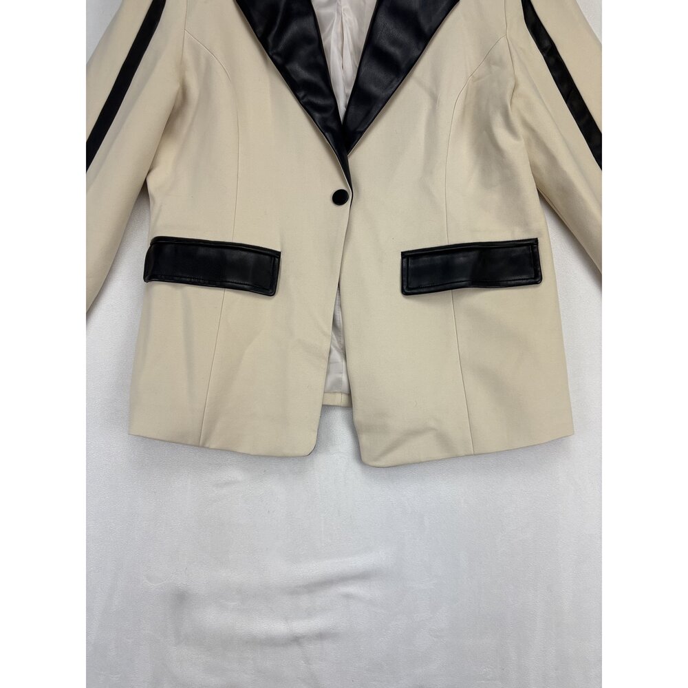 Dolce Cabo Cream Blazer with Black Faux-Leather Trim, Size L - Picture 7 of 12